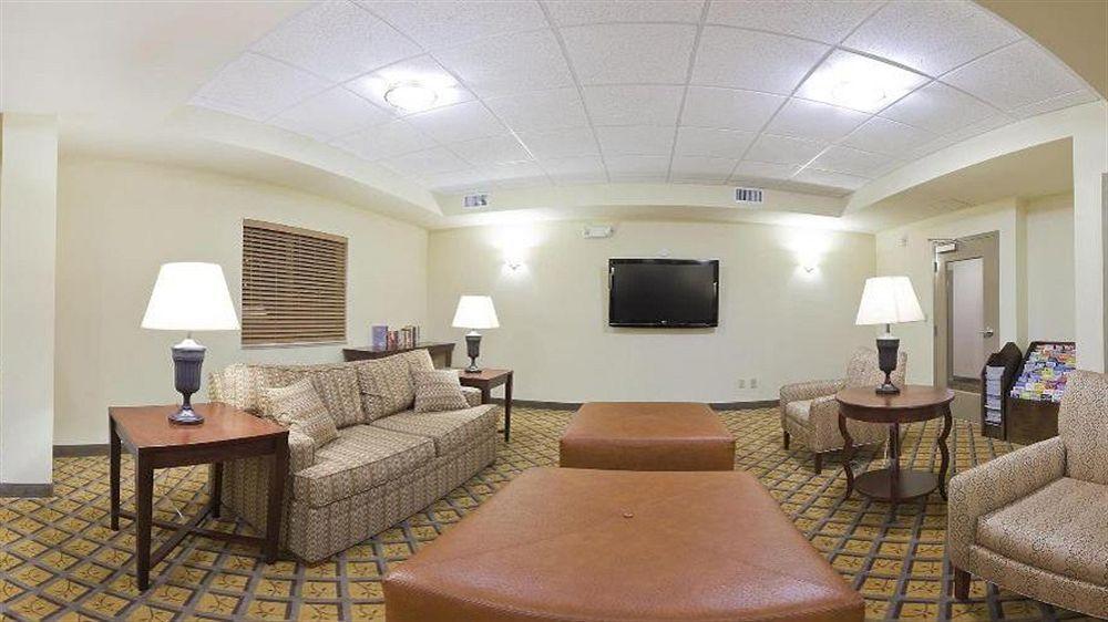 Candlewood Suites Fort Myers/Sanibel Gateway, An Ihg Hotel Εξωτερικό φωτογραφία