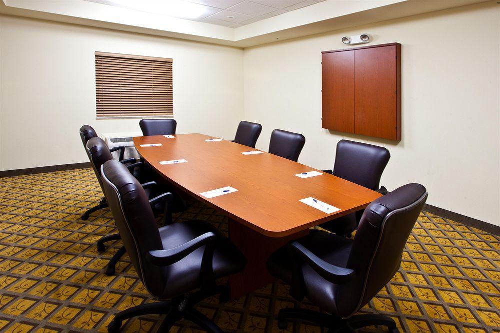 Candlewood Suites Fort Myers/Sanibel Gateway By Ihg Ανέσεις φωτογραφία