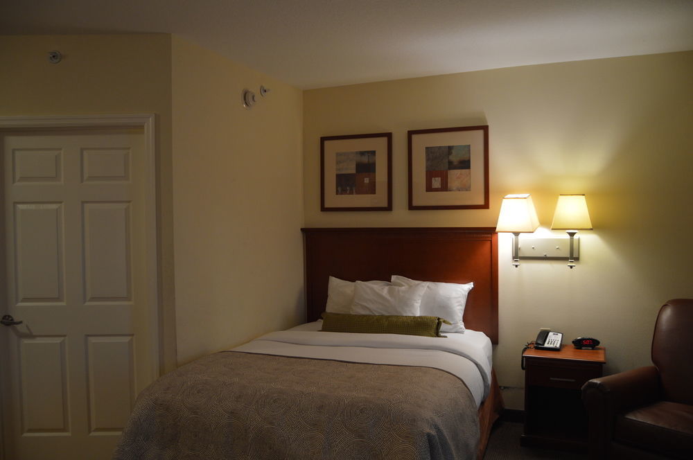 Candlewood Suites Fort Myers/Sanibel Gateway, An Ihg Hotel Εξωτερικό φωτογραφία