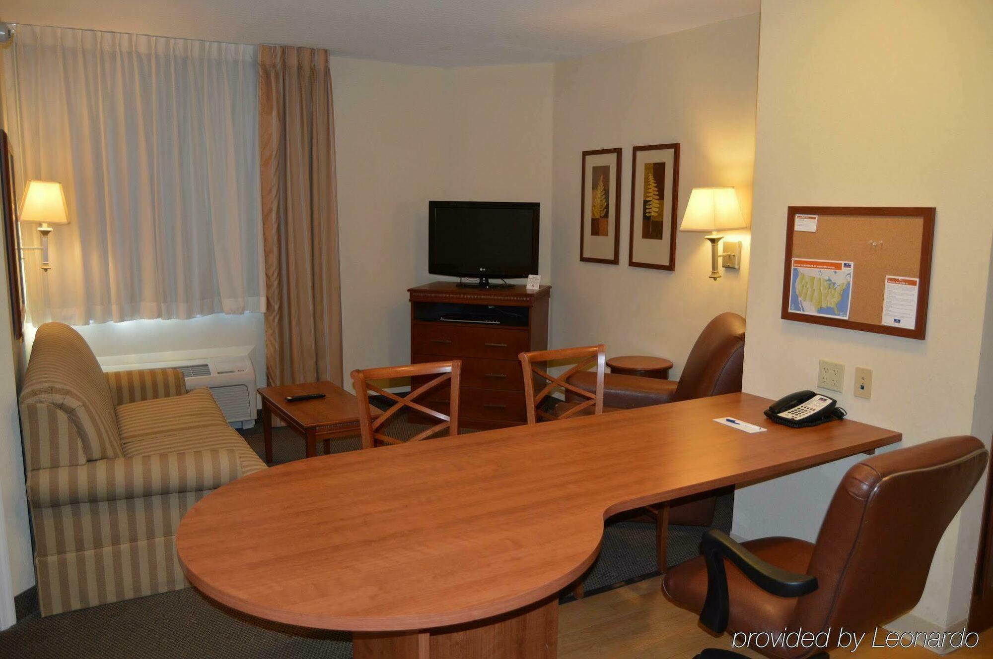 Candlewood Suites Fort Myers/Sanibel Gateway, An Ihg Hotel Εξωτερικό φωτογραφία